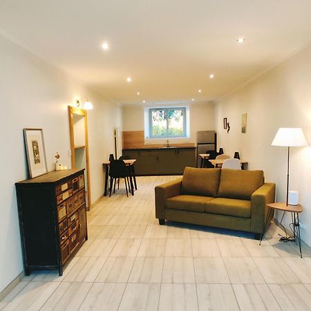 Au Coin Du Chemin Hotel Шамбери Екстериор снимка