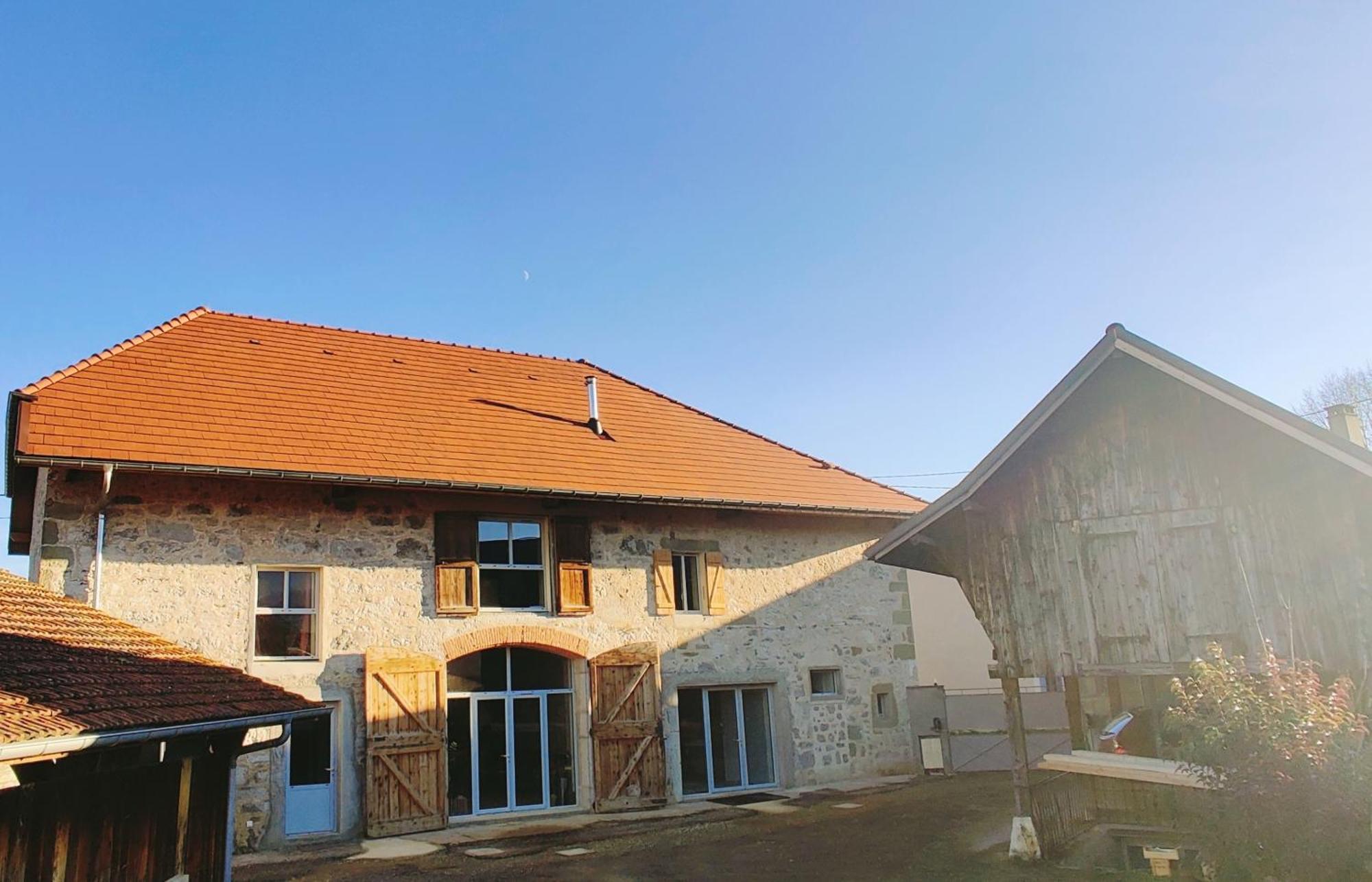 Au Coin Du Chemin Hotel Шамбери Екстериор снимка